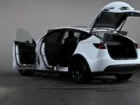 Used Tesla Model Y Long Range AWD 378 kW (514 HP) 2022 White SUV