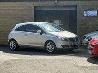 Second-hand Vauxhall Corsa 89 CP (65 kW) 2009 Argintiu Hatchback