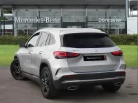 Używany Mercedes GLA220 Executive 187 KM (137 kW) 2023 Srebrny SUV