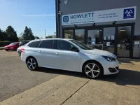 Used Peugeot 308 GT-line 120 HP (88 kW) 2016 White Estate