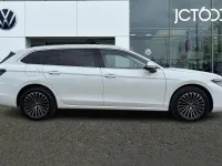 Used VW Passat Elegance 147 HP (108 kW) 2025 White Estate