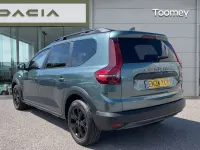 Used Dacia Jogger Extreme 2024 Green MPV