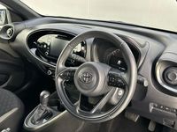 Used Toyota Aygo X 72 HP (52 kW) 2022 Green SUV