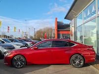 Used Lexus ES300H 218 HP (160 kW) 2022 Red Sedan