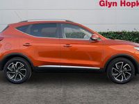 Używany MG ZS Exclusive 111 KM (81 kW) 2023 Pomarańczowy SUV