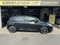 Used Renault Clio Signature 90 HP (66 kW) 2017 Black Hatchback