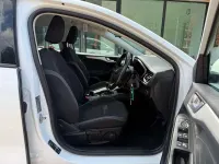 Used Ford Focus Zetec 125 HP (91 kW) 2019 White Hatchback