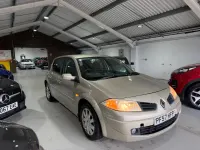Usado Renault Mégane III Dynamique 2008 Dourado Citadino