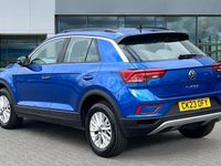 Used VW T-Roc Life 150 HP (110 kW) 2023 Ravenna blue metallic SUV