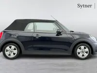 Second-hand Mini Cooper Classic 134 CP (98 kW) 2023 Negru Hatchback