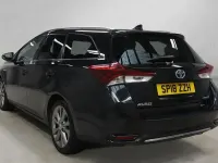 Used Toyota Auris Hybrid 136 HP (100 kW) 2018 Black Estate