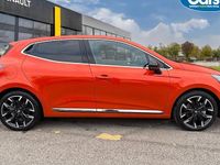 Used Renault Clio V Techno 143 HP (105 kW) 2024 Orange Hatchback