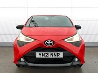 Used Toyota Aygo Trend 72 HP (52 kW) 2021 Red Hatchback