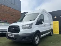 Usado Ford Transit 130 HP (95 kW) 2018 Branco Van