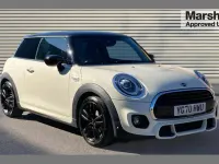 Usado Mini Cooper Sport 134 HP (98 kW) 2020 Branco Citadino