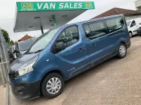 Used Renault Trafic Business 125 HP (91 kW) 2017 Blue MPV