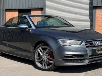 Usado Audi A3 Cabriolet Comfort 220 CV (161 kW) 2014 Gris Descapotable