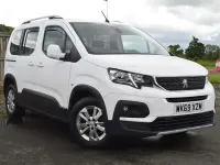 Used Peugeot Rifter Allure 130 HP (95 kW) 2019 White MPV