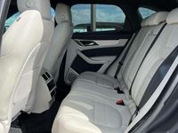 Second-hand Jaguar F-Pace R-Dynamic 204 CP (150 kW) 2023 Albastru SUV