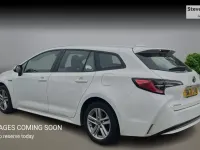 Używany Toyota Corolla 122 KM (89 kW) 2021 Biały Kombi