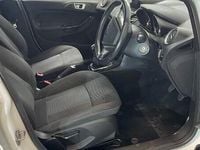 Usado Ford Fiesta Zetec 2016 Branco Citadino