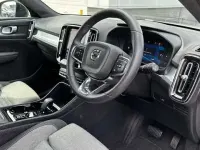 Used Volvo XC40 Plus 161 HP (118 kW) 2023 Green SUV