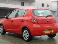 Used Hyundai i20 Classic 77 HP (56 kW) 2010 Red Hatchback