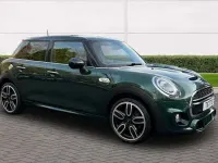 Begagnad Mini Cooper S Hatch 192 HK (141 kW) 2018 Grön Halvkombi