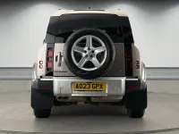 Used Land Rover Defender SE 250 HP (183 kW) 2023 Lantau bronze SUV