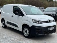 Używany Citroën Berlingo 100 KM (73 kW) 2022 Biały Minivan
