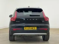 Used Volvo XC40 Core 161 HP (118 kW) 2026 SUV