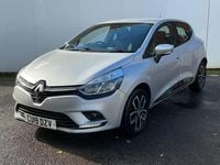 Used Renault Clio V Play 90 HP (66 kW) 2025 Silver Hatchback