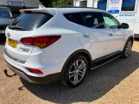 Used Hyundai Santa Fe Premium SE 200 HP (147 kW) 2016 White SUV