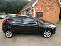 Usado Ford Fiesta Titanium 2008 Negro Utilitario