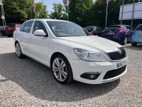 Używany Skoda Octavia vRS 200 KM (147 kW) 2012 Biały Hatchback