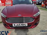 Usado Ford Mondeo Titanium 180 HP (132 kW) 2015 Vermelho Citadino