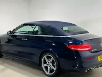 Usado Mercedes C200 AMG line 184 HP (135 kW) 2018 Azul Cabrios