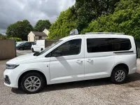 Used Ford Grand Tourneo Connect Titanium 122 HP (89 kW) 2024 White MPV