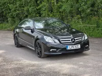 Gebraucht Mercedes E220 2011 Schwarz Coupé