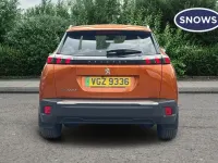 Second-hand Peugeot e-2008 Allure Premium 100 kW (136 CP) 2022 Portocaliu SUV