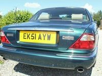 Usado Jaguar XJ8 240 HP (176 kW) 2002 Sedan