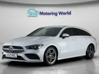 Usado Mercedes CLA180 AMG line 2022 Blanco Berlina