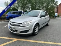 Używany Vauxhall Astra 90 KM (66 kW) 2008 Srebrny Hatchback