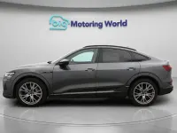 Begagnad Audi e-tron Black Edition 11 kW (15 HK) 2022 SUV