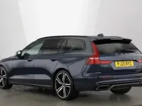 Usado Volvo V60 R-Design 161 CV (118 kW) 2021 Azul Familiar