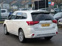 Used Mitsubishi Outlander P-HEV 2019 White Estate