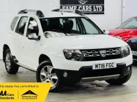 Used Dacia Duster Lauréate 110 HP (80 kW) 2016 White SUV