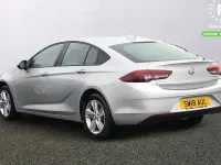 Begagnad Vauxhall Insignia Design Edition 140 HK (102 kW) 2018 Silver Halvkombi