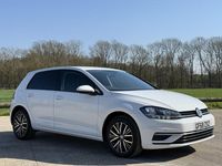 Używany VW Golf VII SE 115 KM (84 kW) 2018 Biały Hatchback