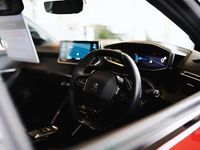 Used Peugeot 208 GT 101 HP (74 kW) 2024 White Hatchback